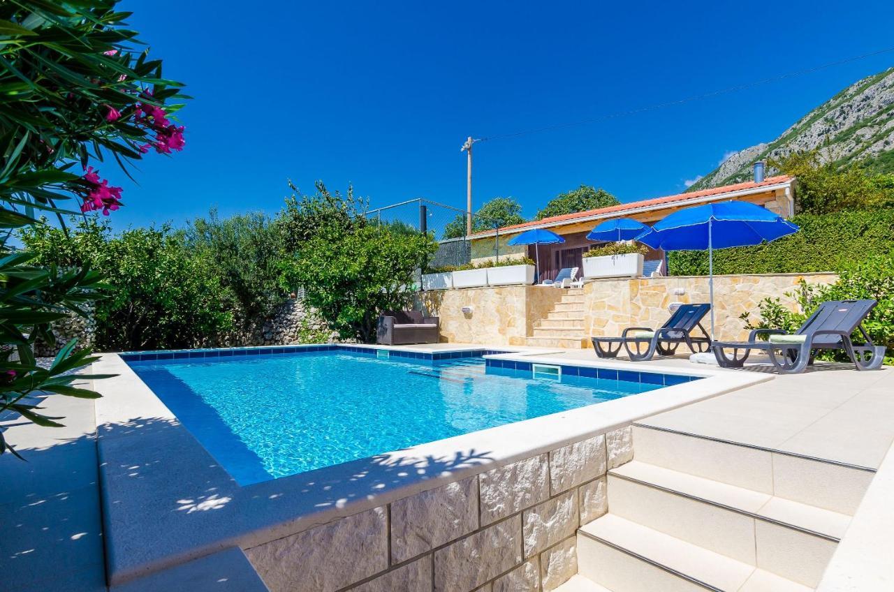 Villa Mateo With Private Pool Gruda ภายนอก รูปภาพ